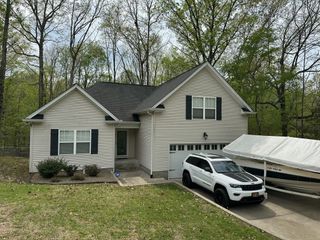 7296 Sugar Camp Dr, Greenbrier, TN 37073
