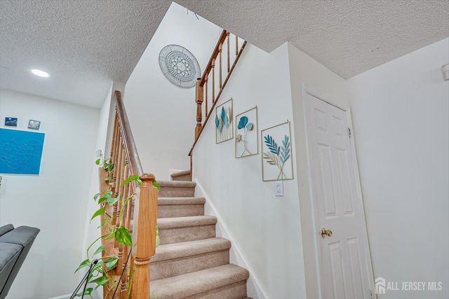 216 Amethyst Way 313, Franklin, NJ 08823
