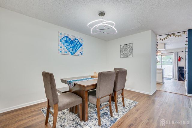 216 Amethyst Way 313, Franklin, NJ 08823