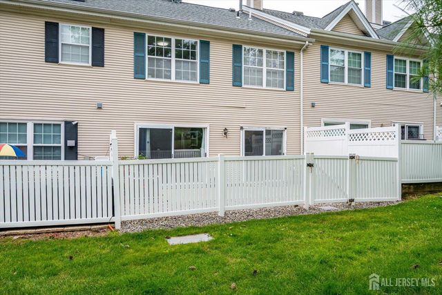 216 Amethyst Way 313, Franklin, NJ 08823