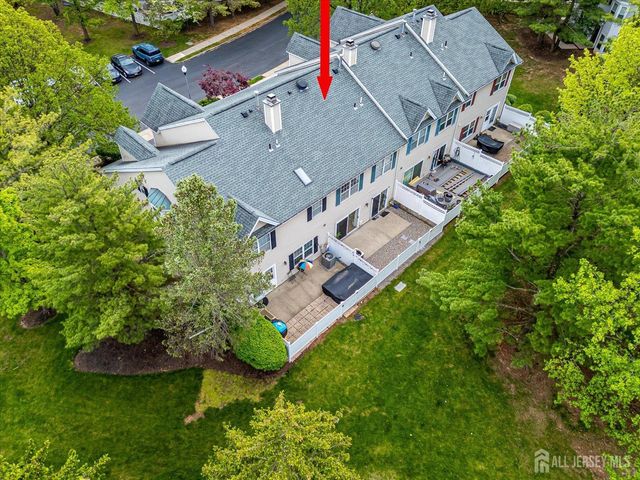216 Amethyst Way 313, Franklin, NJ 08823