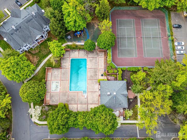 216 Amethyst Way 313, Franklin, NJ 08823