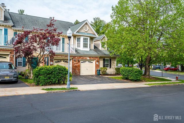 216 Amethyst Way 313, Franklin, NJ 08823