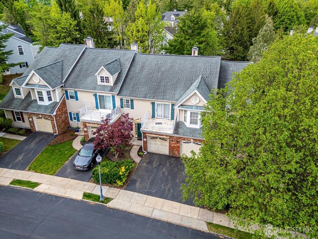 216 Amethyst Way 313, Franklin, NJ 08823