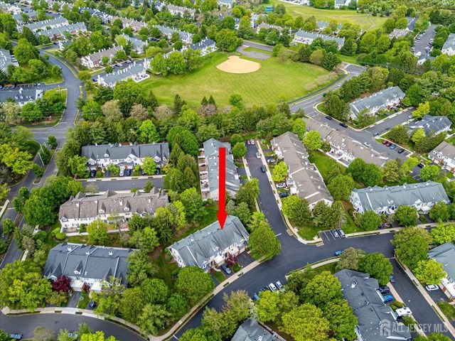 216 Amethyst Way 313, Franklin, NJ 08823