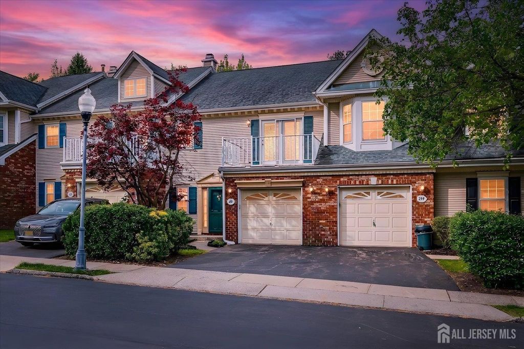 216 Amethyst Way 313, Franklin, NJ 08823