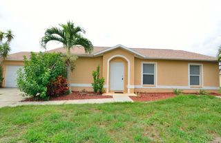 907 10th TER, Cape Coral, FL 33909