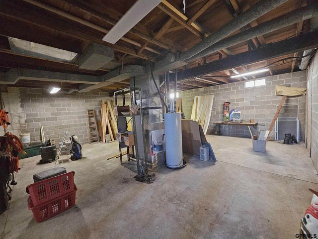 32011 Road J Road, Harvard, NE 68944