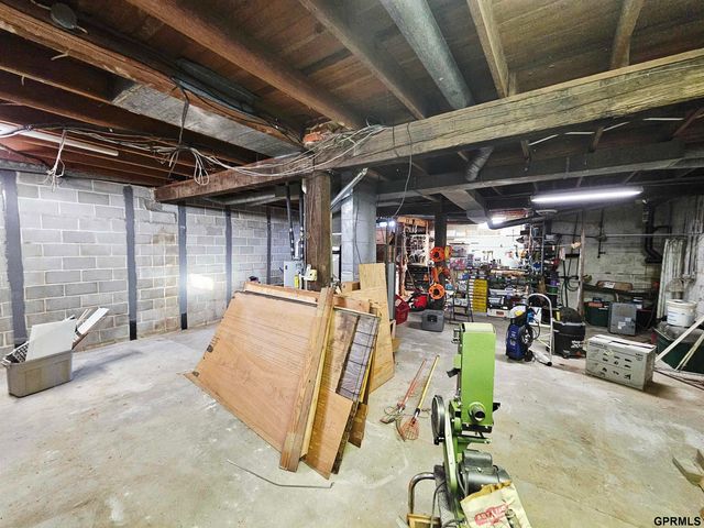 32011 Road J Road, Harvard, NE 68944