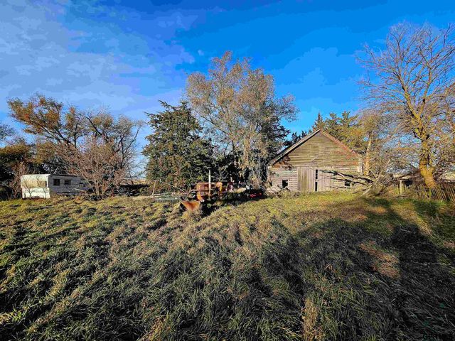 32011 Road J Road, Harvard, NE 68944