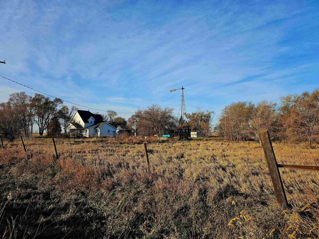 32011 Road J Road, Harvard, NE 68944