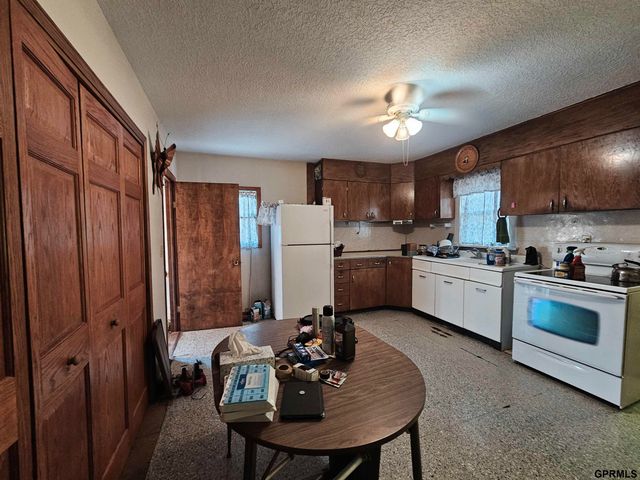 32011 Road J Road, Harvard, NE 68944
