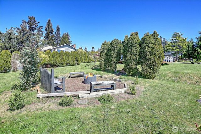 305 Melissa Street, Camano Island, WA 98282