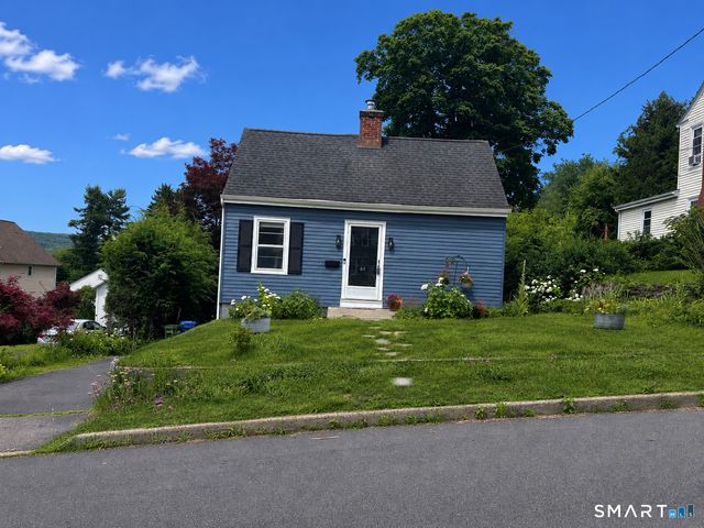 65 Deerfield Avenue, Middletown, CT 06457