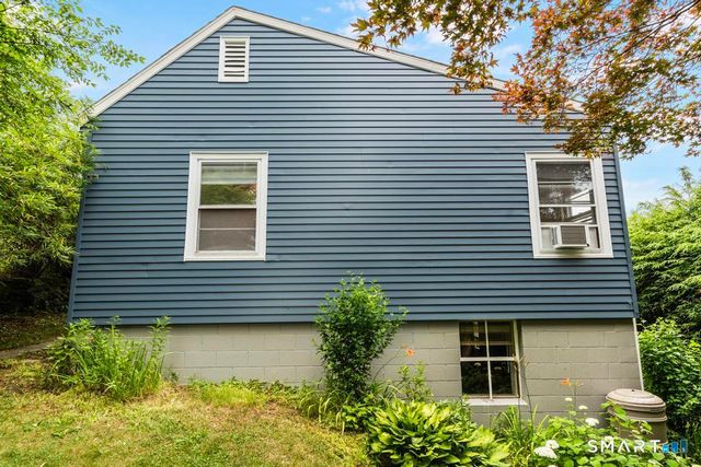 65 Deerfield Avenue, Middletown, CT 06457