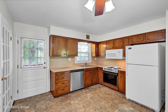 3306 Mid Dale Ln, Louisville, KY 40220