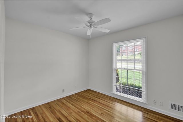 3306 Mid Dale Ln, Louisville, KY 40220