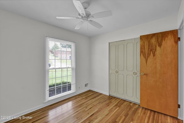 3306 Mid Dale Ln, Louisville, KY 40220