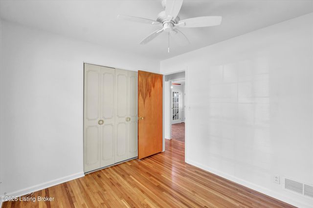 3306 Mid Dale Ln, Louisville, KY 40220