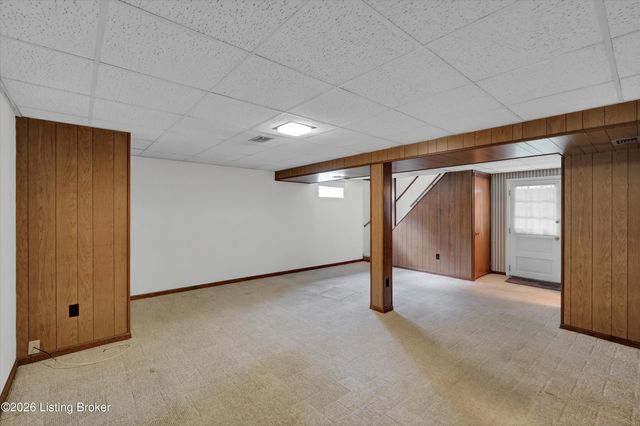3306 Mid Dale Ln, Louisville, KY 40220