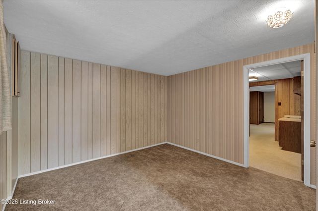 3306 Mid Dale Ln, Louisville, KY 40220