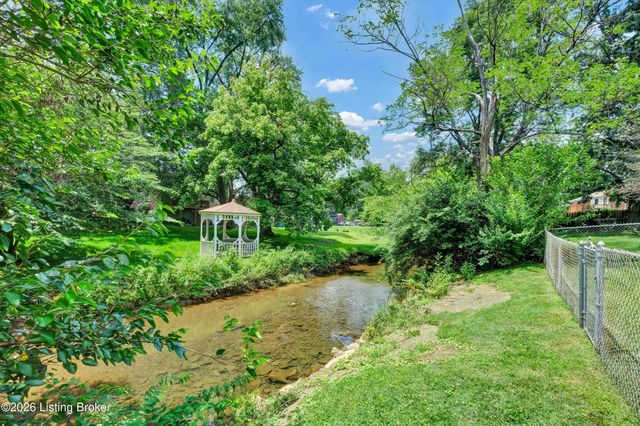 3306 Mid Dale Ln, Louisville, KY 40220