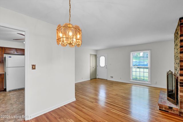 3306 Mid Dale Ln, Louisville, KY 40220