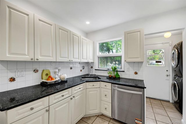 10 Cherry Avenue, New Rochelle, NY 10801