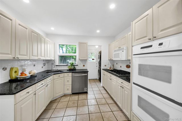 10 Cherry Avenue, New Rochelle, NY 10801
