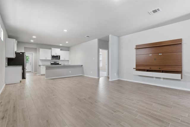 6736 Windfall Drive, Fort Worth, TX 76135