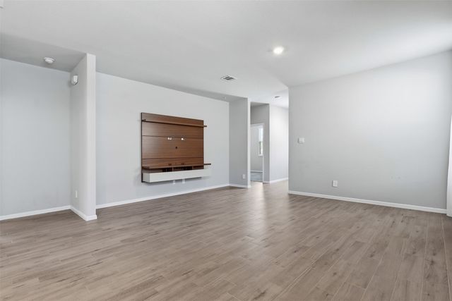 6736 Windfall Drive, Fort Worth, TX 76135