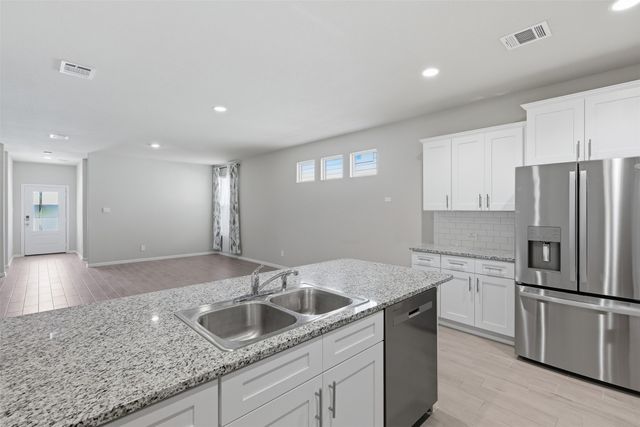 6736 Windfall Drive, Fort Worth, TX 76135