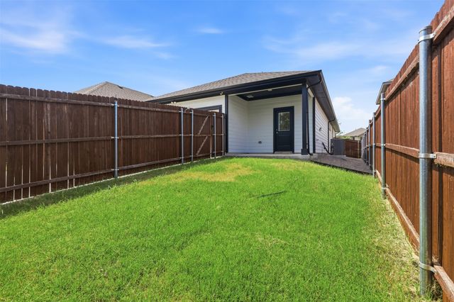 6736 Windfall Drive, Fort Worth, TX 76135