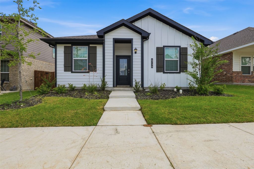 6736 Windfall Drive, Fort Worth, TX 76135