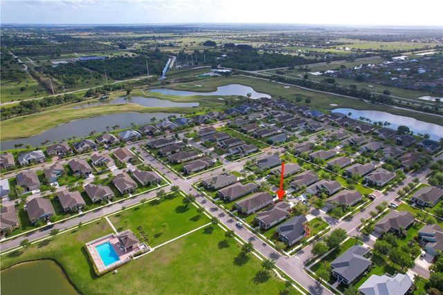 1410 Caddy Court, Vero Beach, FL 32966