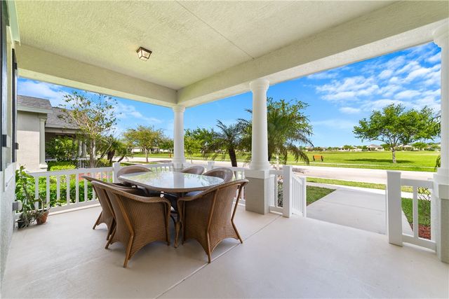 1410 Caddy Court, Vero Beach, FL 32966