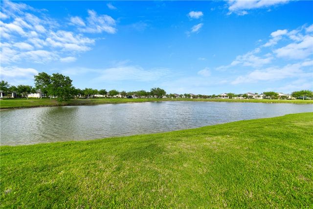 1410 Caddy Court, Vero Beach, FL 32966