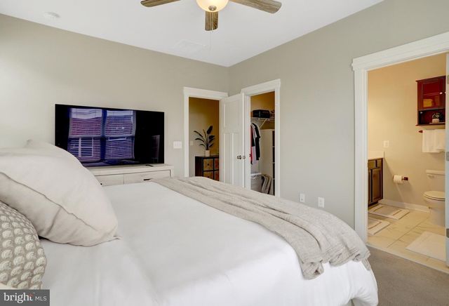 9180 SNOWDEN ASHFORD RD, Lorton, VA 22079