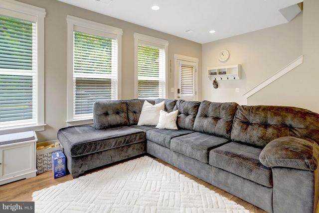 9180 SNOWDEN ASHFORD RD, Lorton, VA 22079