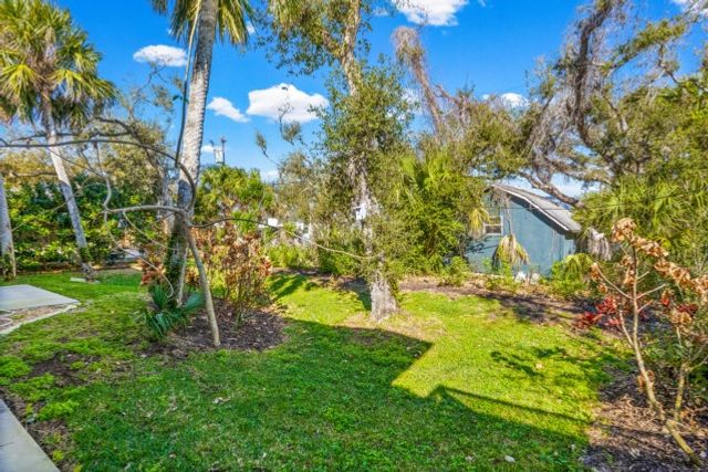 909 Bahia Mar Road, Vero Beach, FL 32963