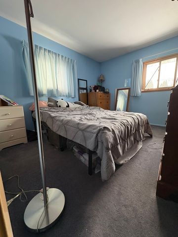 170 Cherrywood Road, Buffalo Grove, IL 60089