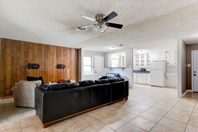 3558 Winston Road, Fort Worth, TX 76109