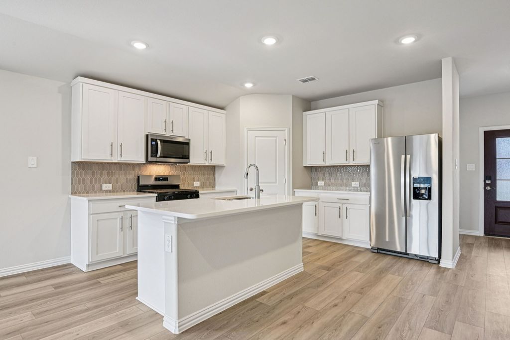 4015 Granbury Drive, Farmersville, TX 75442