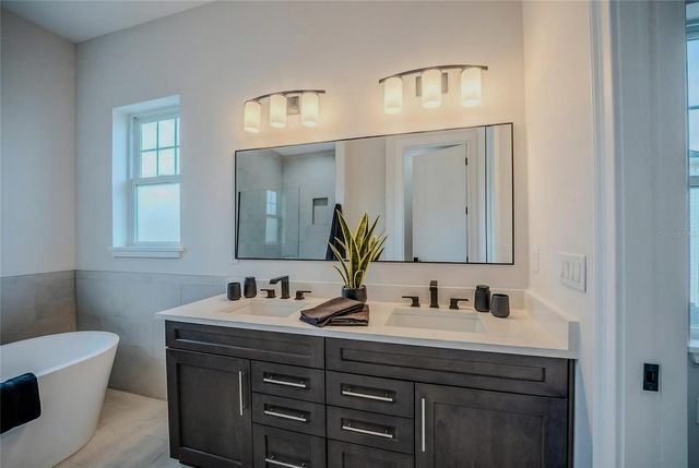 129 SE WATULA AVENUE, Ocala, FL 34471