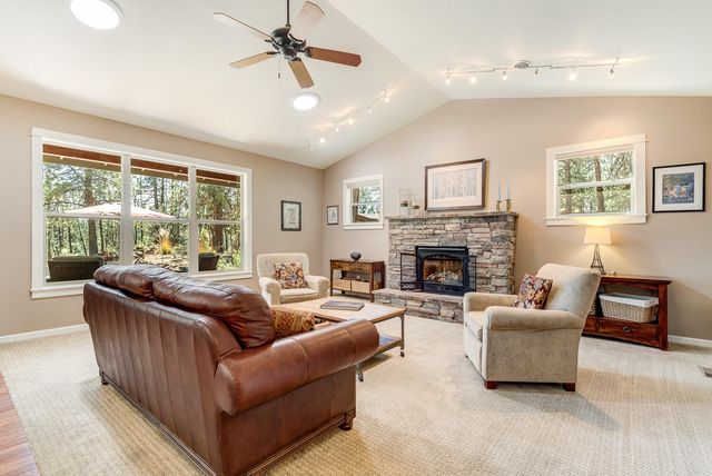 19479 W Campbell Road, Bend, OR 97702