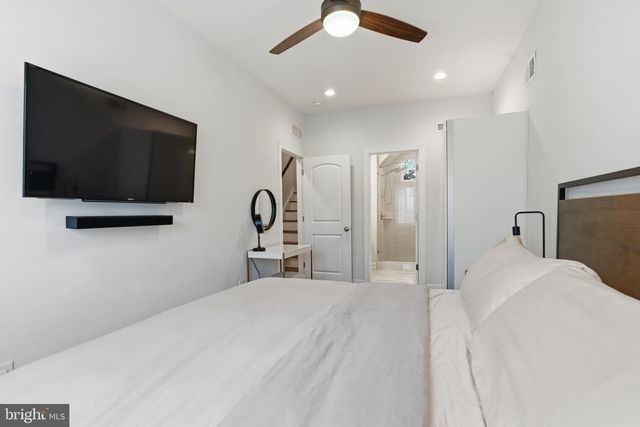 2734 LATONA ST, Philadelphia, PA 19146