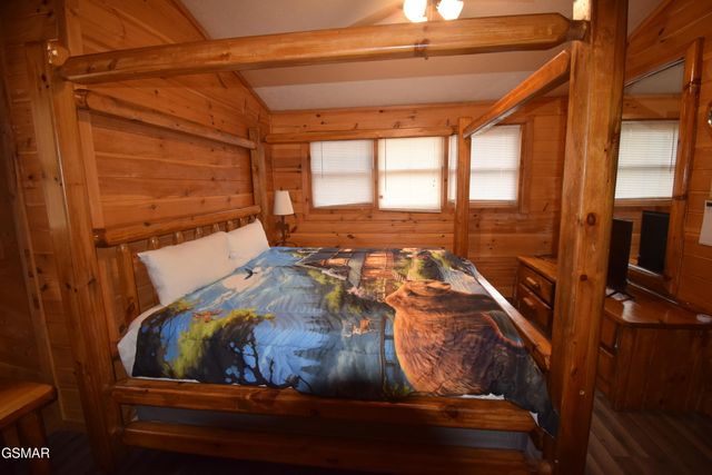 1502 Ridgecrest Drive, Sevierville, TN 37876