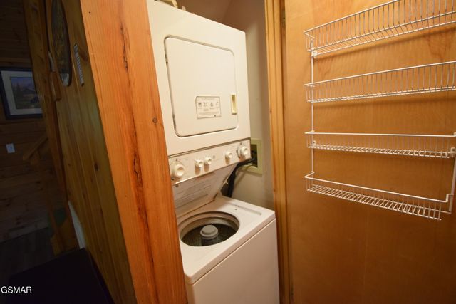 1502 Ridgecrest Drive, Sevierville, TN 37876