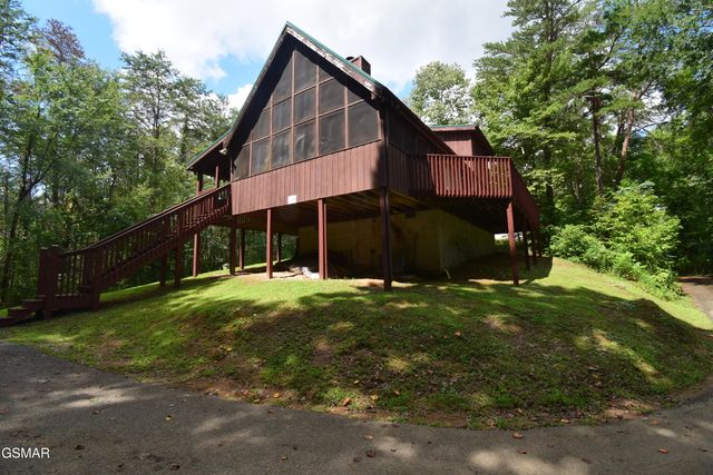 1502 Ridgecrest Drive, Sevierville, TN 37876