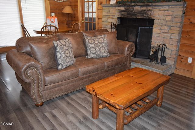 1502 Ridgecrest Drive, Sevierville, TN 37876